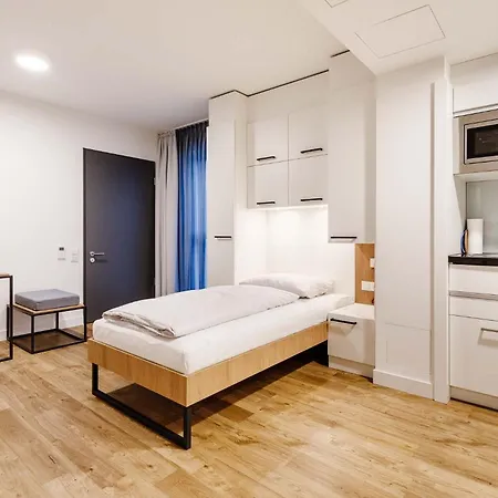 Aparthotel Smartments Business Hauptbahnhof 3*
