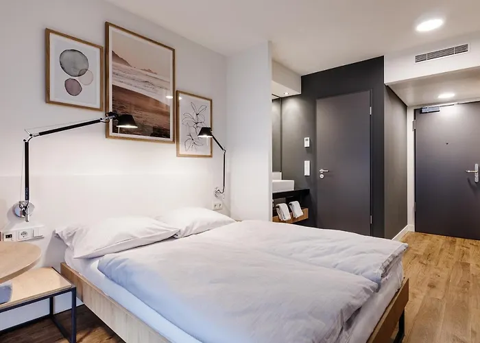 Smartments Hauptbahnhof 4*