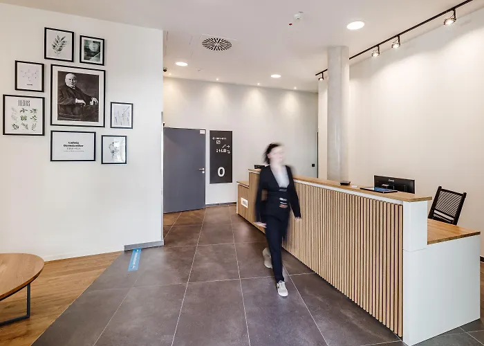 Aparthotel Smartments Hauptbahnhof 4*