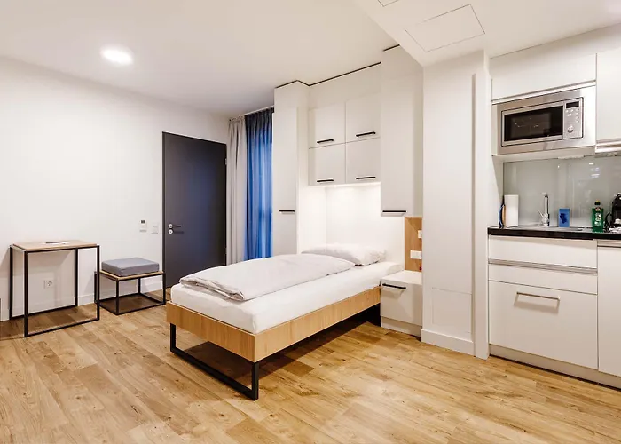 Smartments Hauptbahnhof 4*